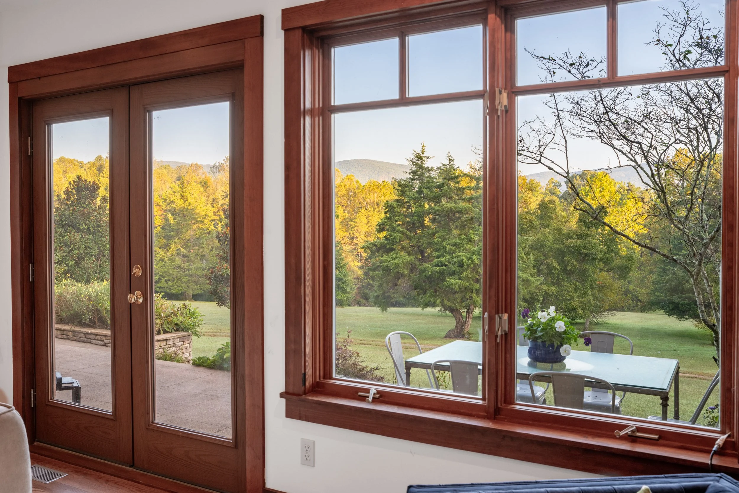 6585 Foxcliff Lane - View Shots Pink Wall-1.jpg