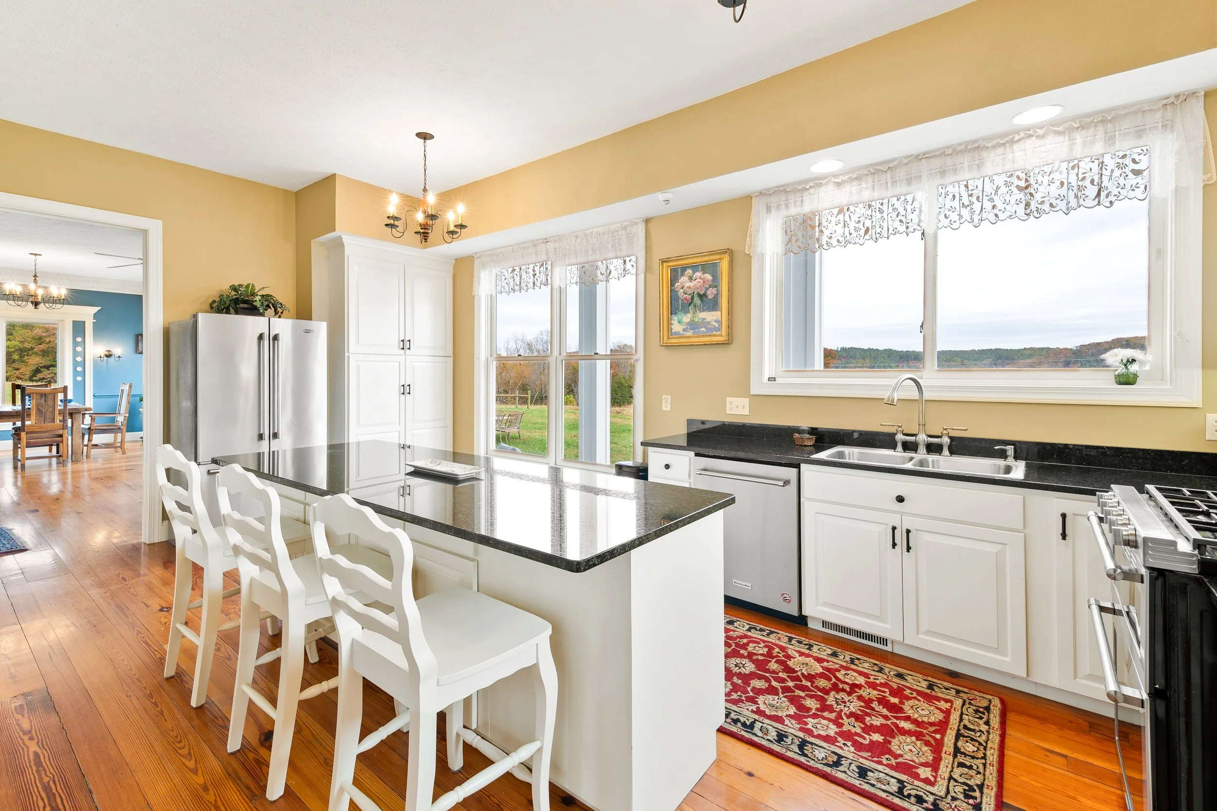 530 James River Road - Interiors-73.jpg