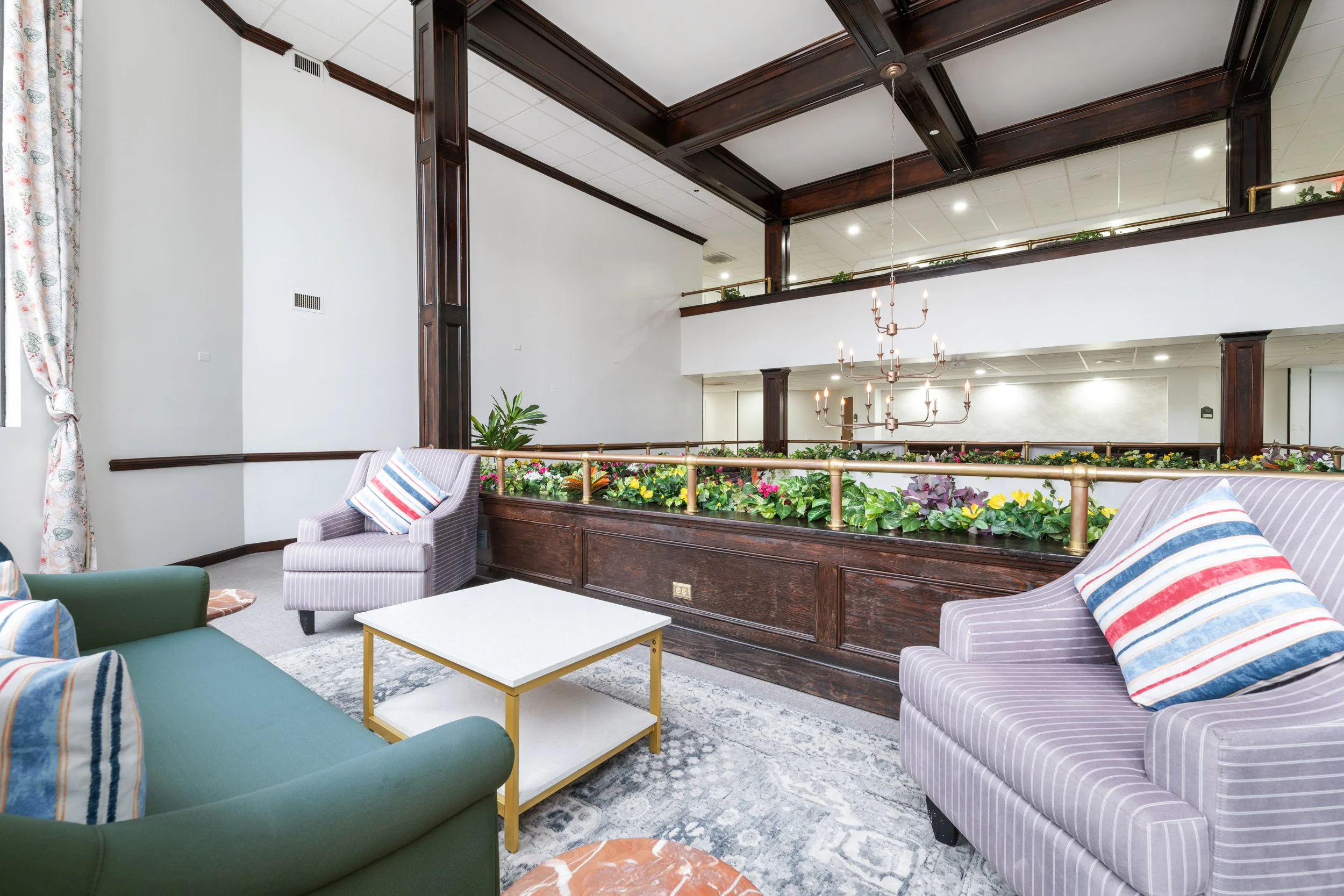 The English Inn - Upstairs Lounge-2.jpg