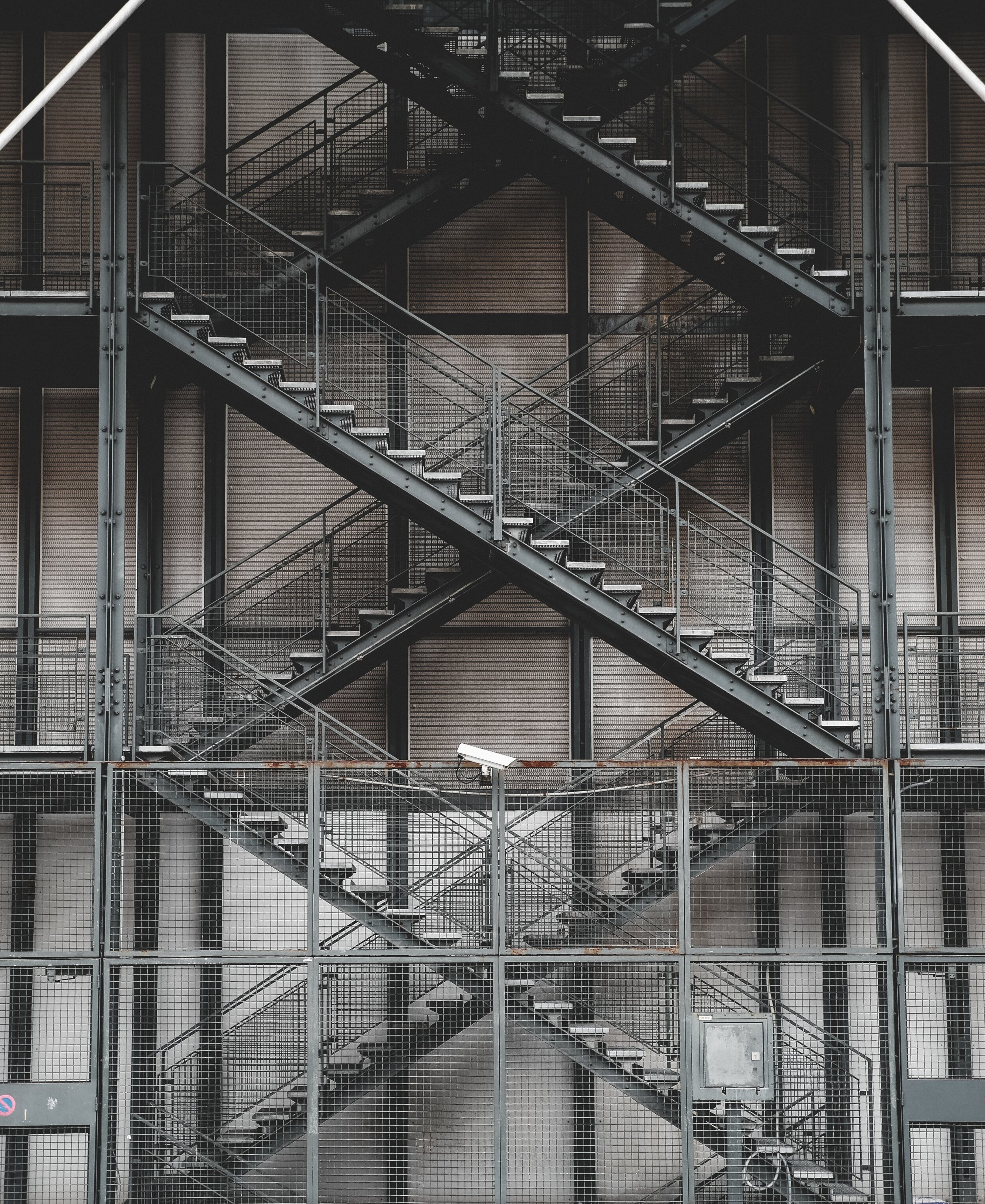Contact_matt-seymour-MWp7M6HEh5I-unsplash.jpg