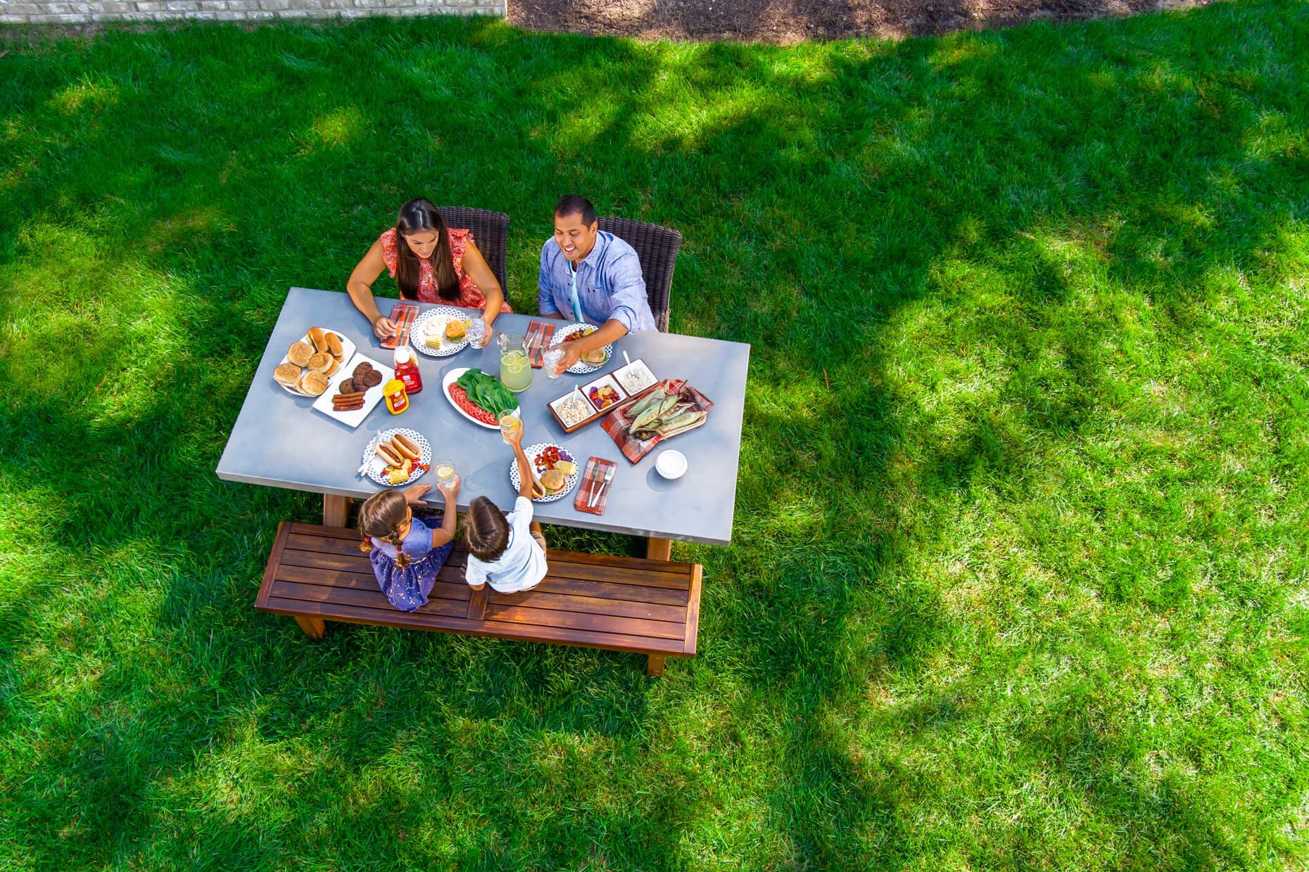 200922_overhead-view-family-at-backyard-picnic-table_Robert_Holland.jpg