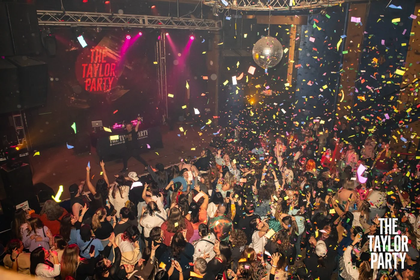 taylor-party-vogue-1-17-2026-5776.jpg