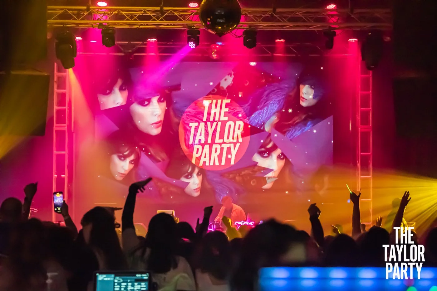 taylor-party-vogue-1-17-2026-4121.jpg