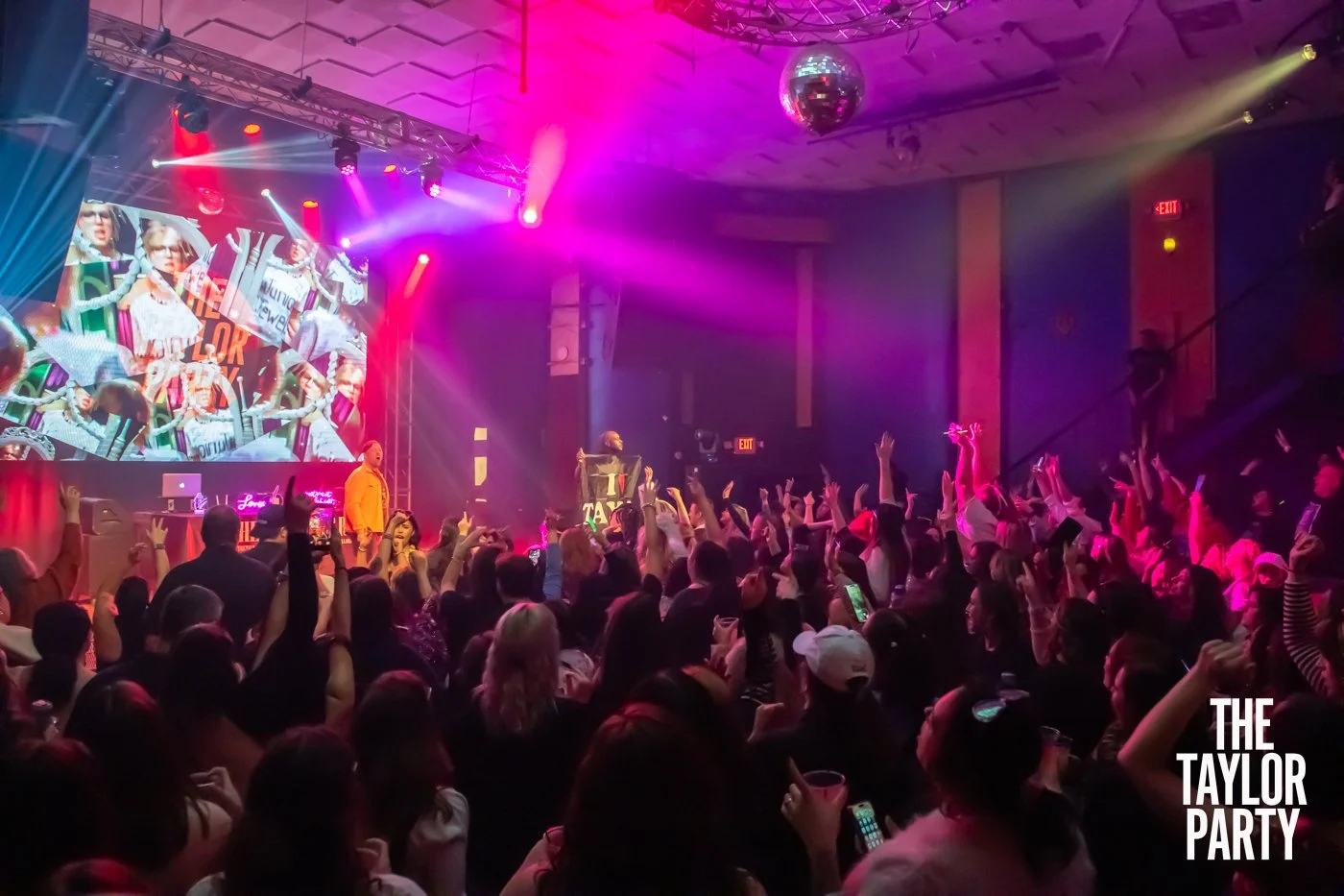taylor-party-vogue-1-17-2026-5503.jpg