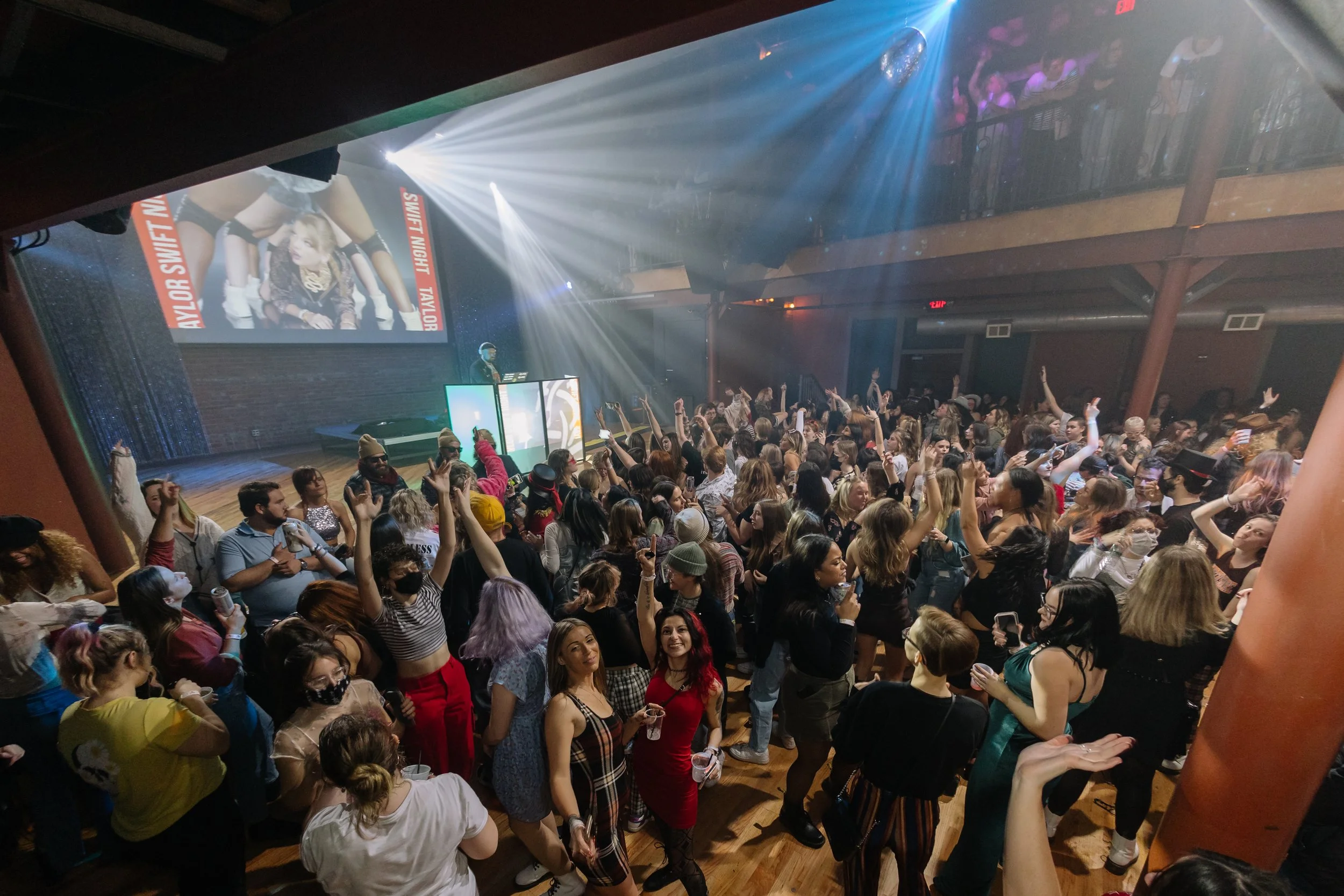 TSWIFT NIGHT  - MULKA-0324.jpg