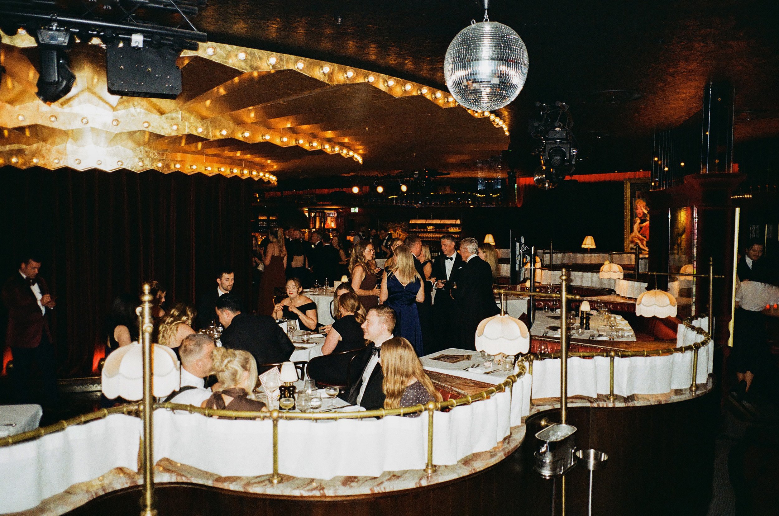 Lucy+&+Oli’s+wedding+reception+at+Louis+Manchester.jpg