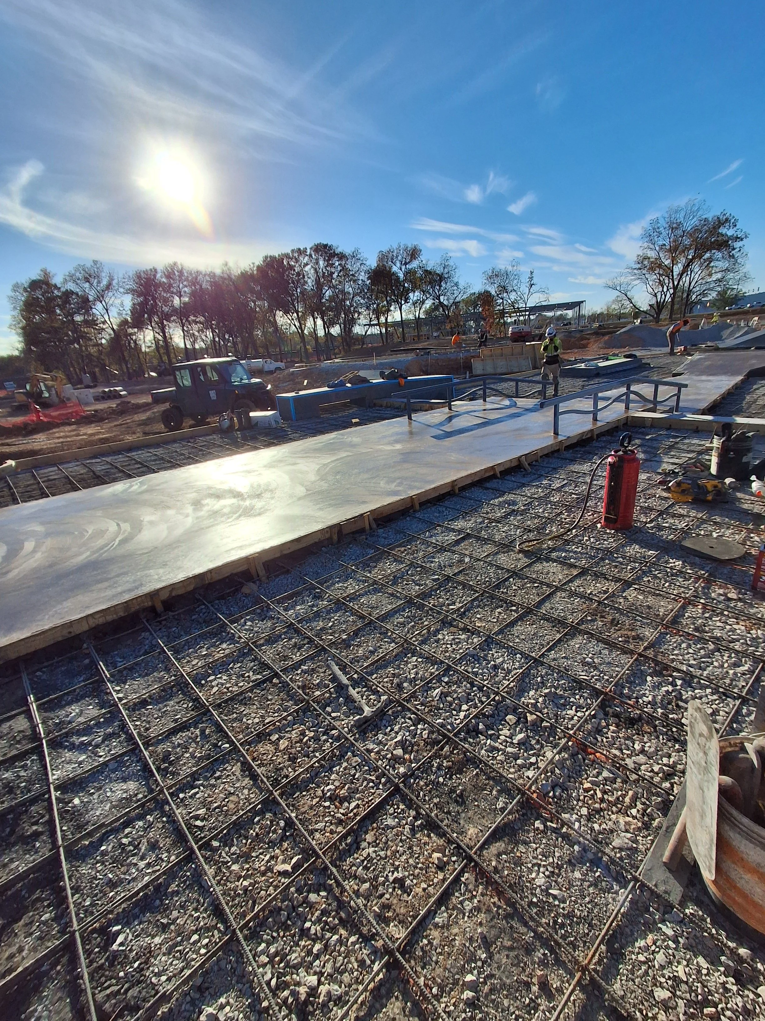 middle flat pour w rails.jpg