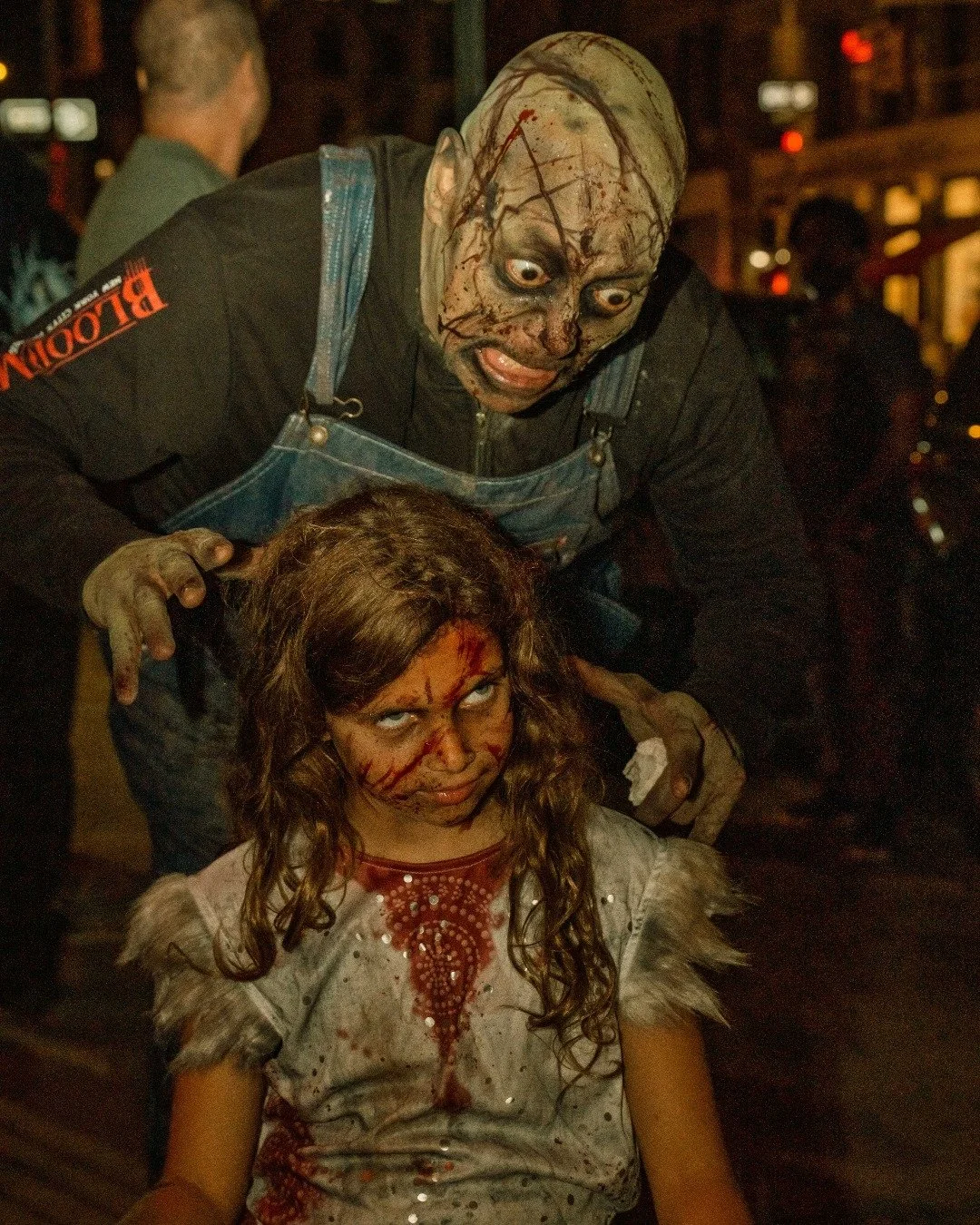 Keep your head on a swivel&hellip; you never know who&rsquo;s lurking behind you at Blood Manor...💀

We are officially starting the countdown to Halloween! Purchase tickets online NOW to secure your spot at the Manor.