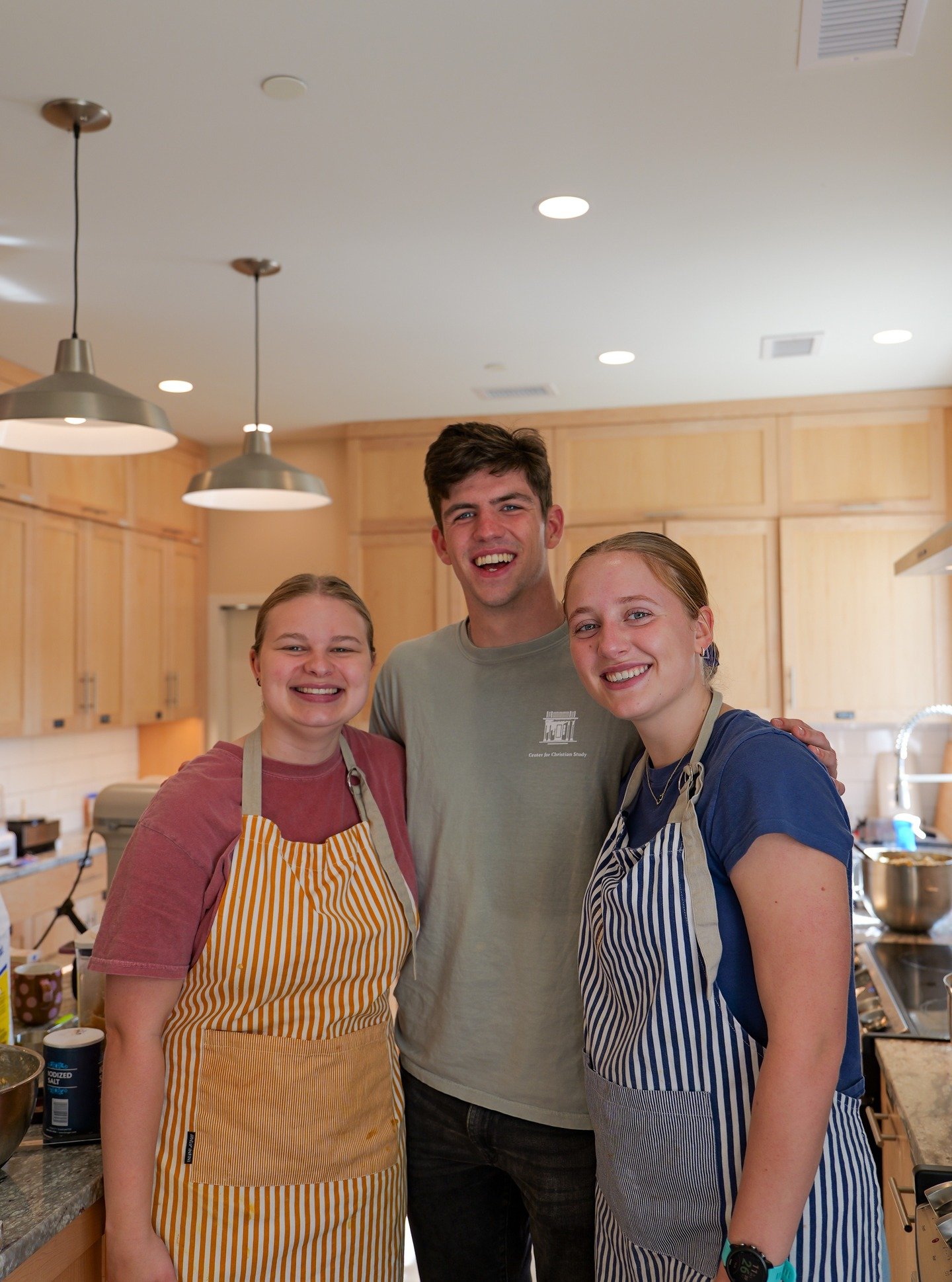 Our 2026-27 internship application is live! ✨ Come learn, serve, and grow with us this year.

Apply with the link in our bio! Feel free to DM with any questions.