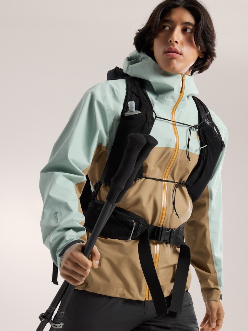 S25-X000007726-Beta-Jacket-Trail-Magic-Hover.jpg