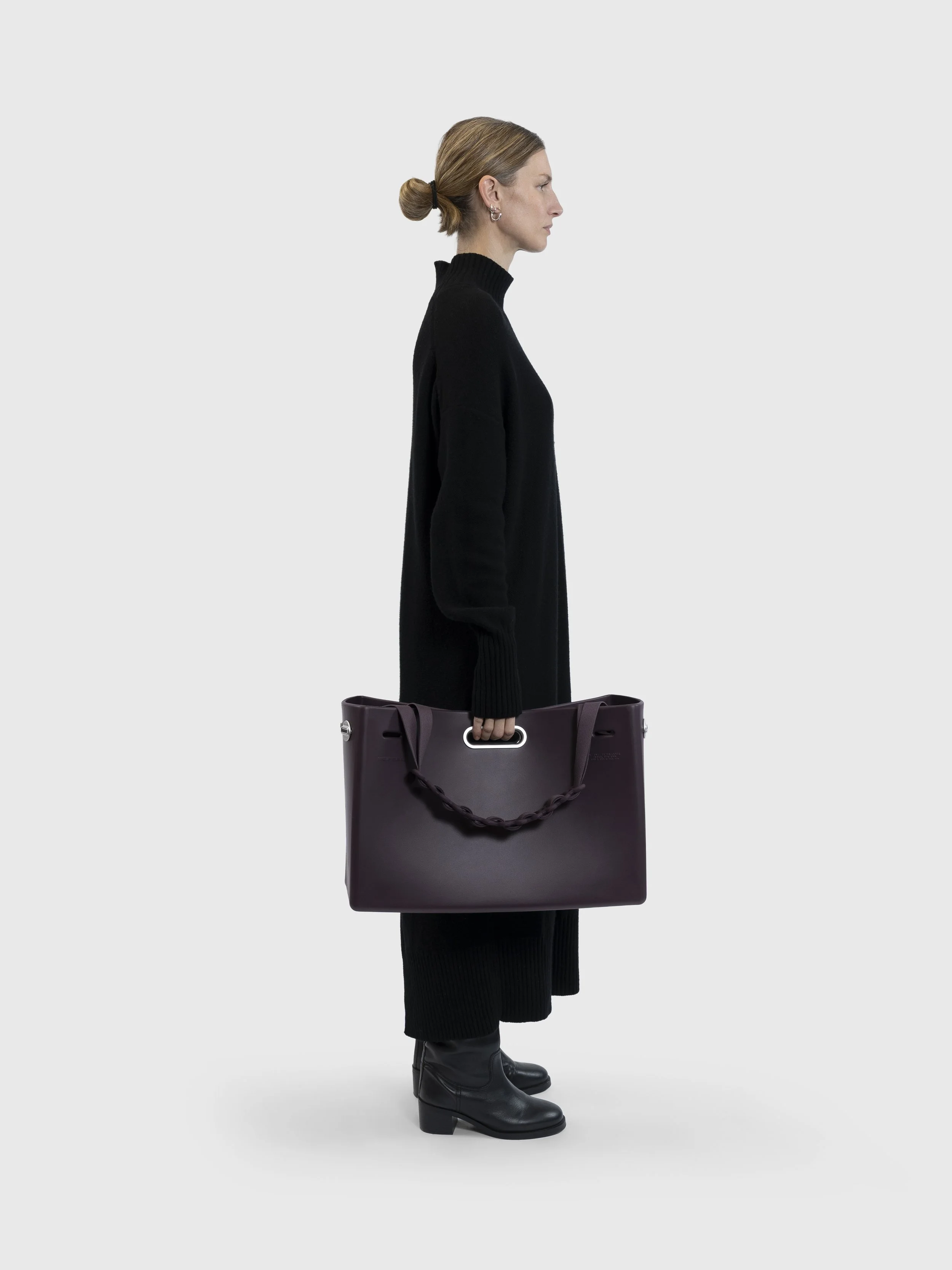 Parsel-On-Model-100.jpg