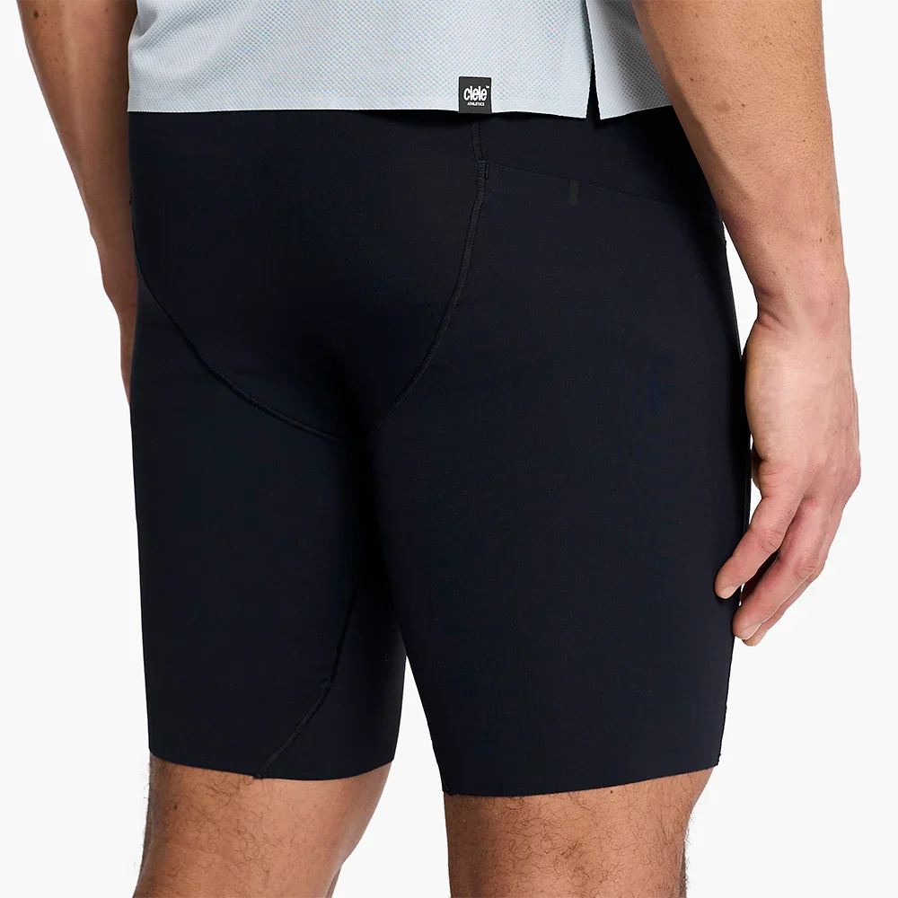 M-1-TG-0048-BK002_M-FSTTightShort8-Shadowcast_D1_2026_STUD3.webp