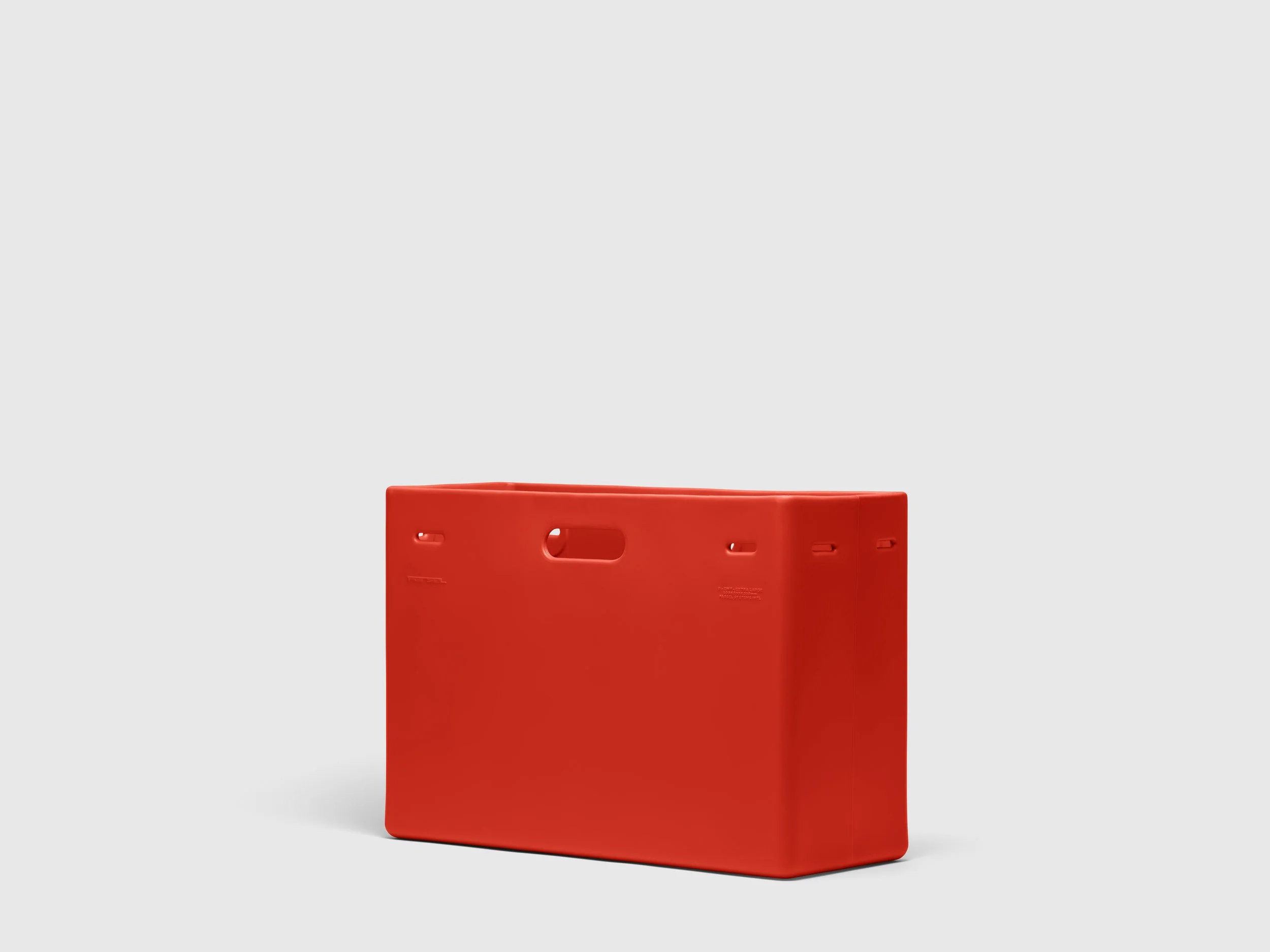 25039_XL_Priority_3quarter_Box_01_150dpi.jpg