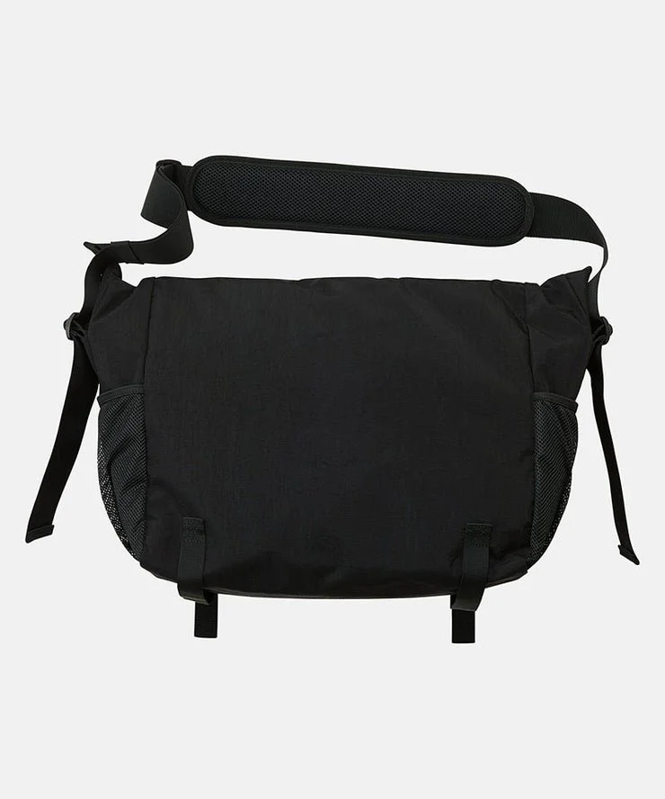 Gramicci-G6FB-203_BLACK_unisex-bag_2.jpg