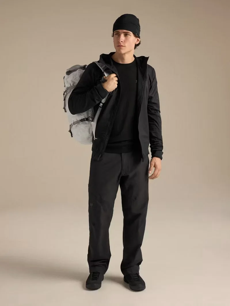 F26-X000010633-Delta-Hybrid-Hoody-Black-Hover.jpg