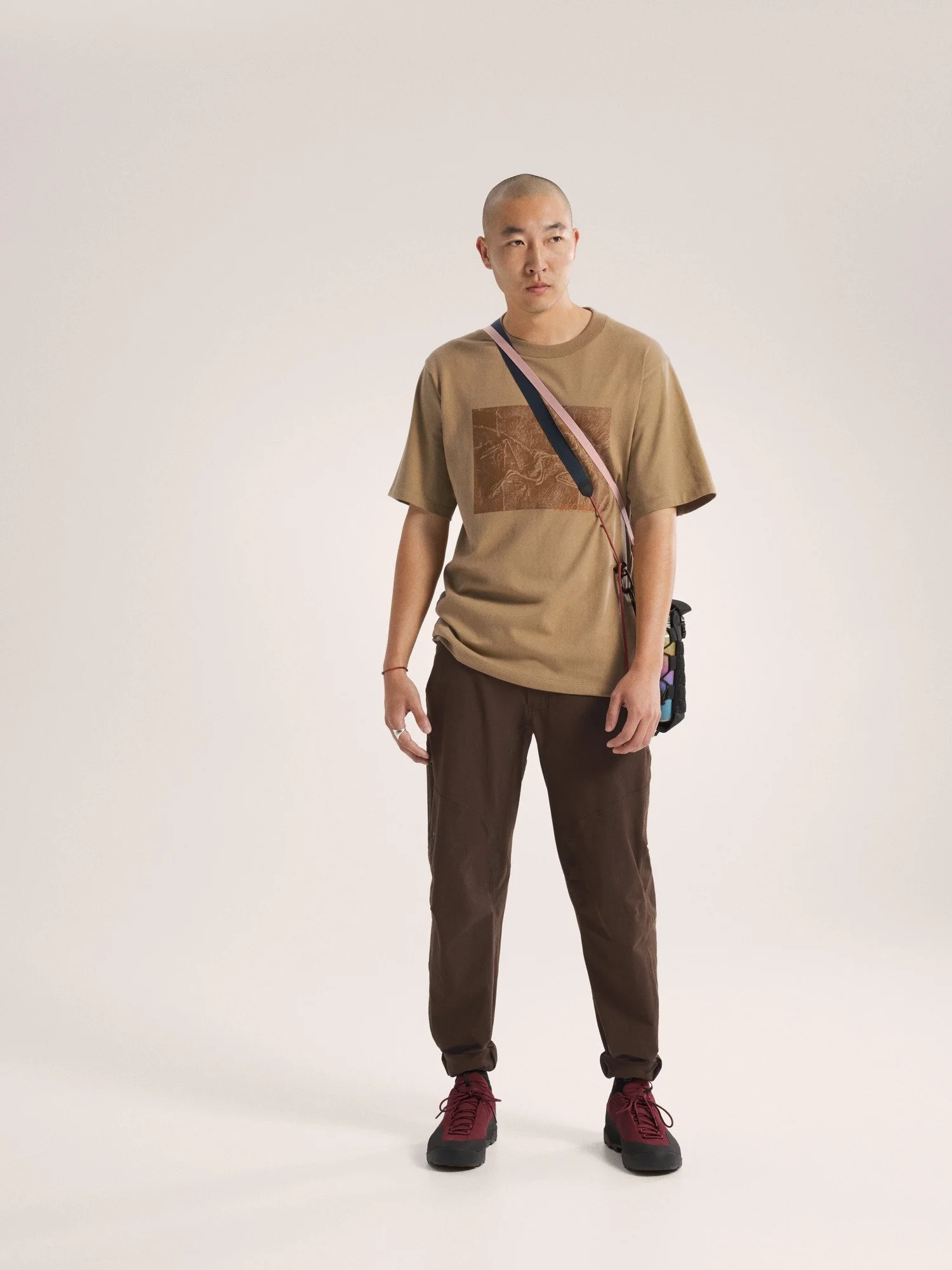 F25-X000009926-Kragg-Cotton-Lithographica-Shirt-SS-Canvas-Full-Body.jpg