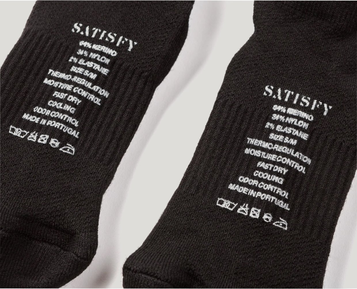 edit.2pack.socks.black.white.4.jpg