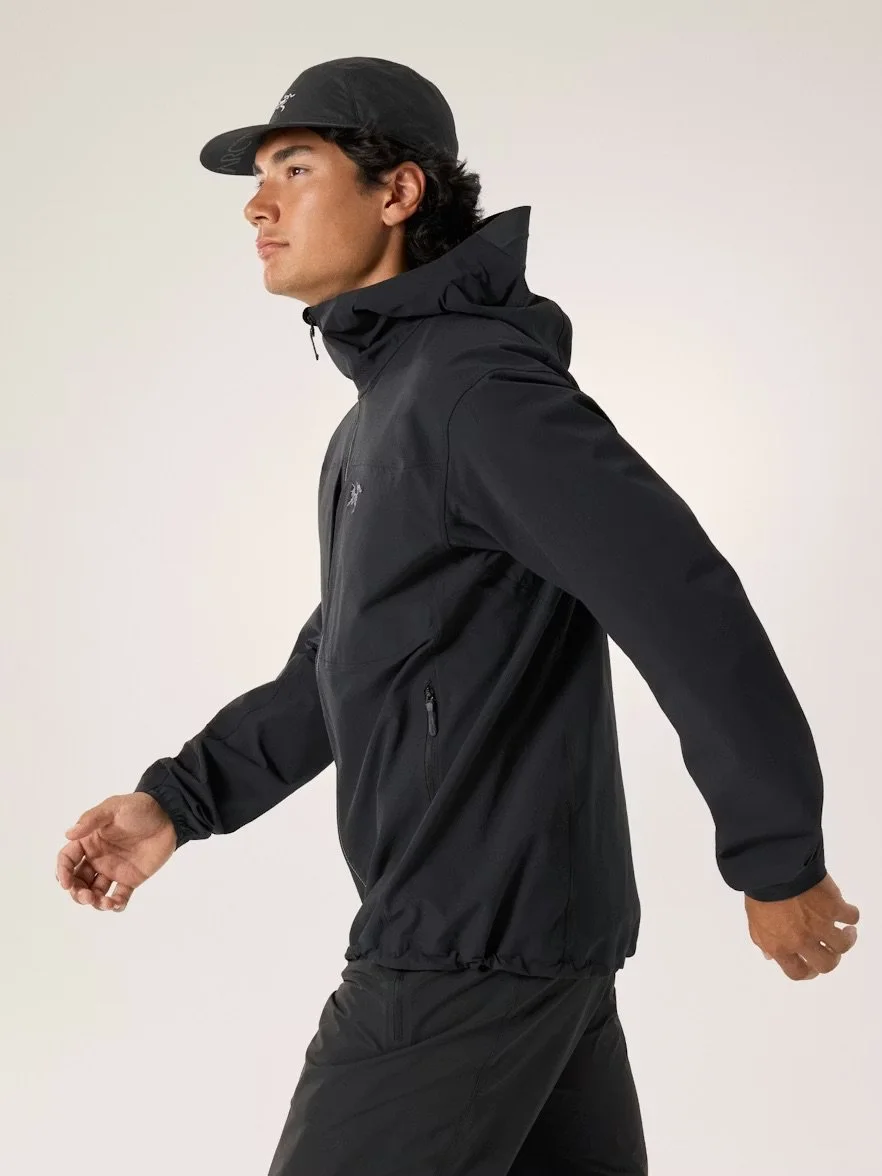 F25-X000009905-Gamma-Hoody-Black-Side-View.jpeg