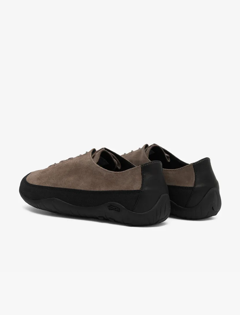tarvas-wanderer-almond-3.webp
