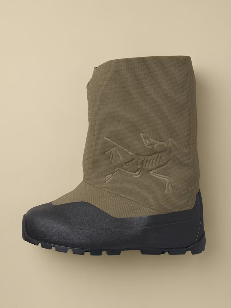 F26-X000010507-Postour-Boot-Tatsu-Black-Profile 2.png