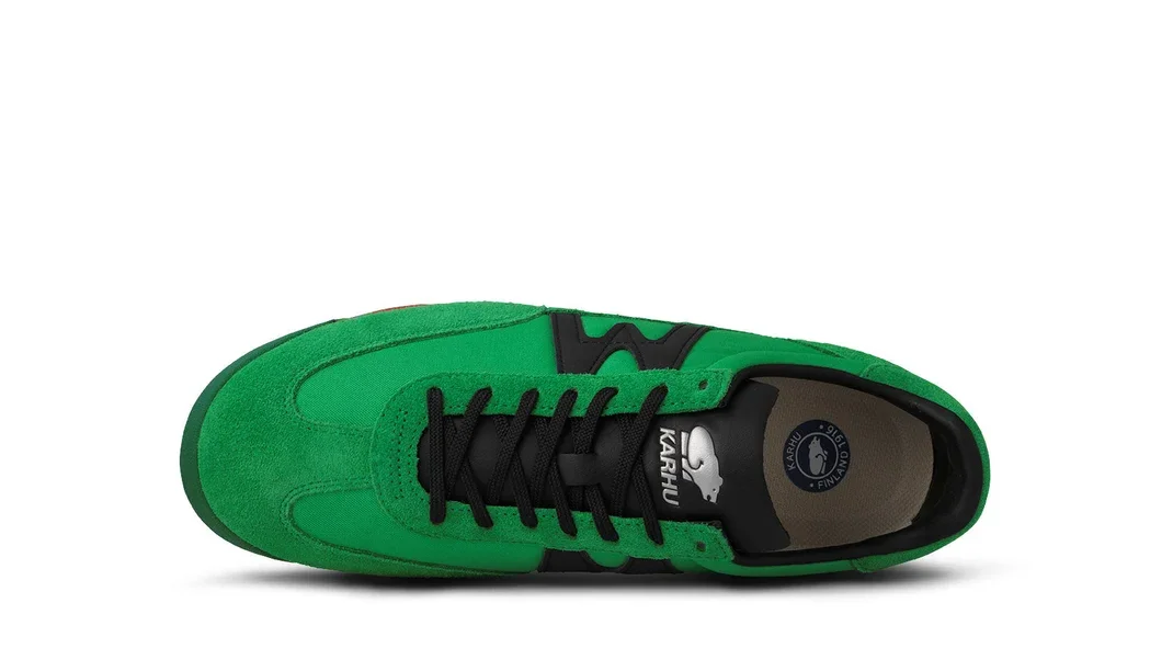 Karhu-Mestari-76-Green-Bee-Jet-Black-F805105-5_1070x.webp