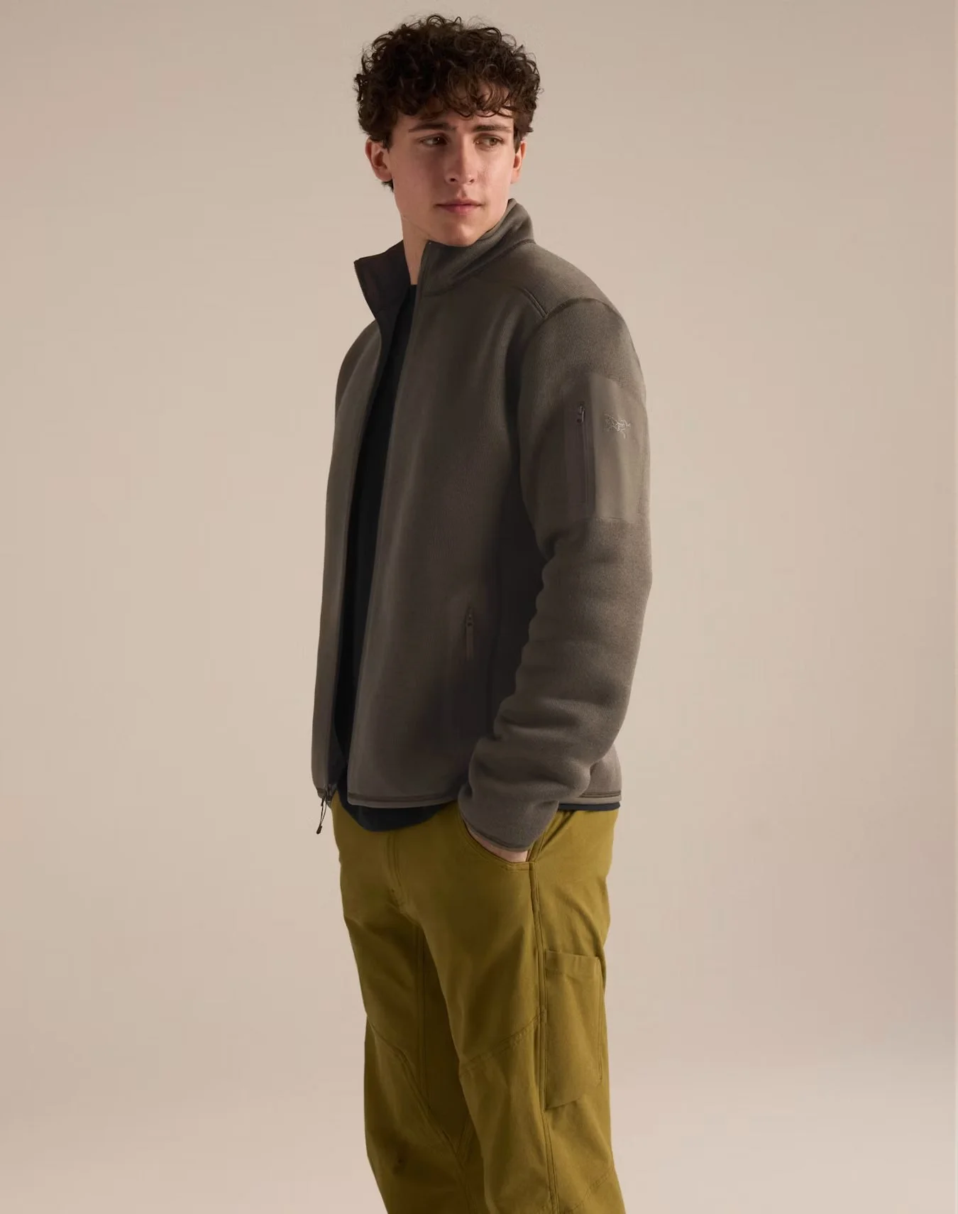 F26-X000010727-Covert-Cardigan-Mongoose-Heather-Detail-2.jpg