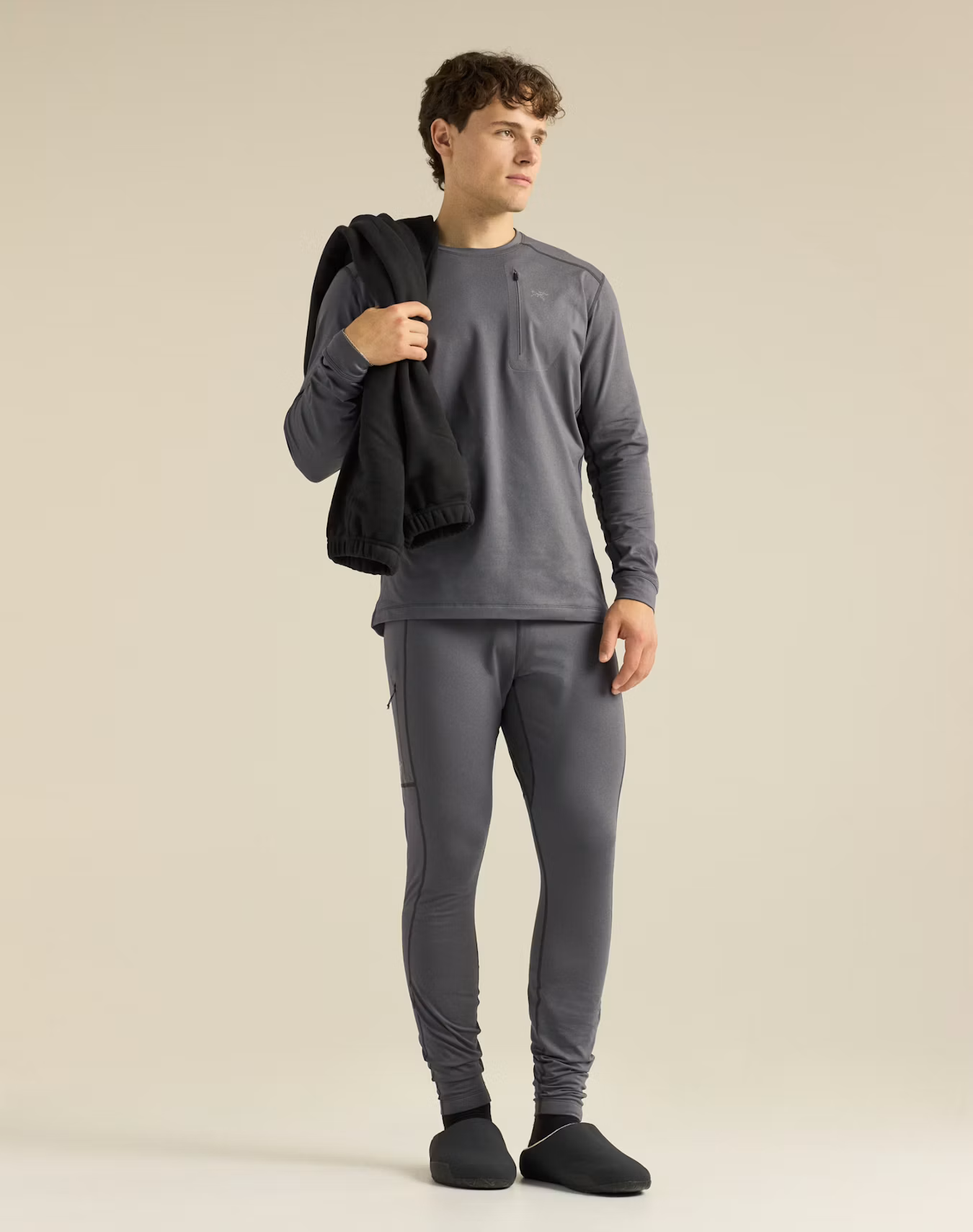 F26-X000010037-Rho-LT-Bottom-Cloud-Full-Body.png