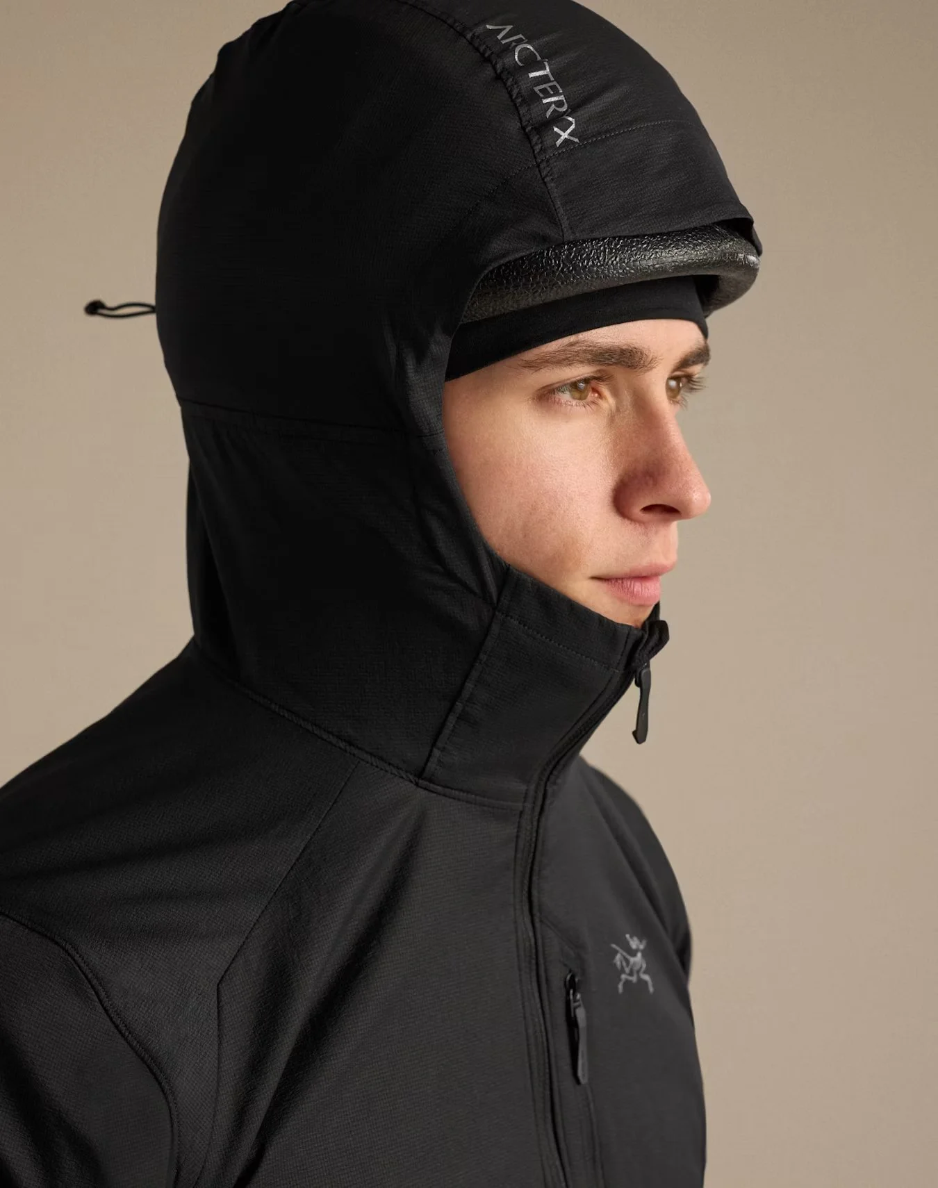 F26-X000010633-Delta-Hybrid-Hoody-Black-Hood.jpg