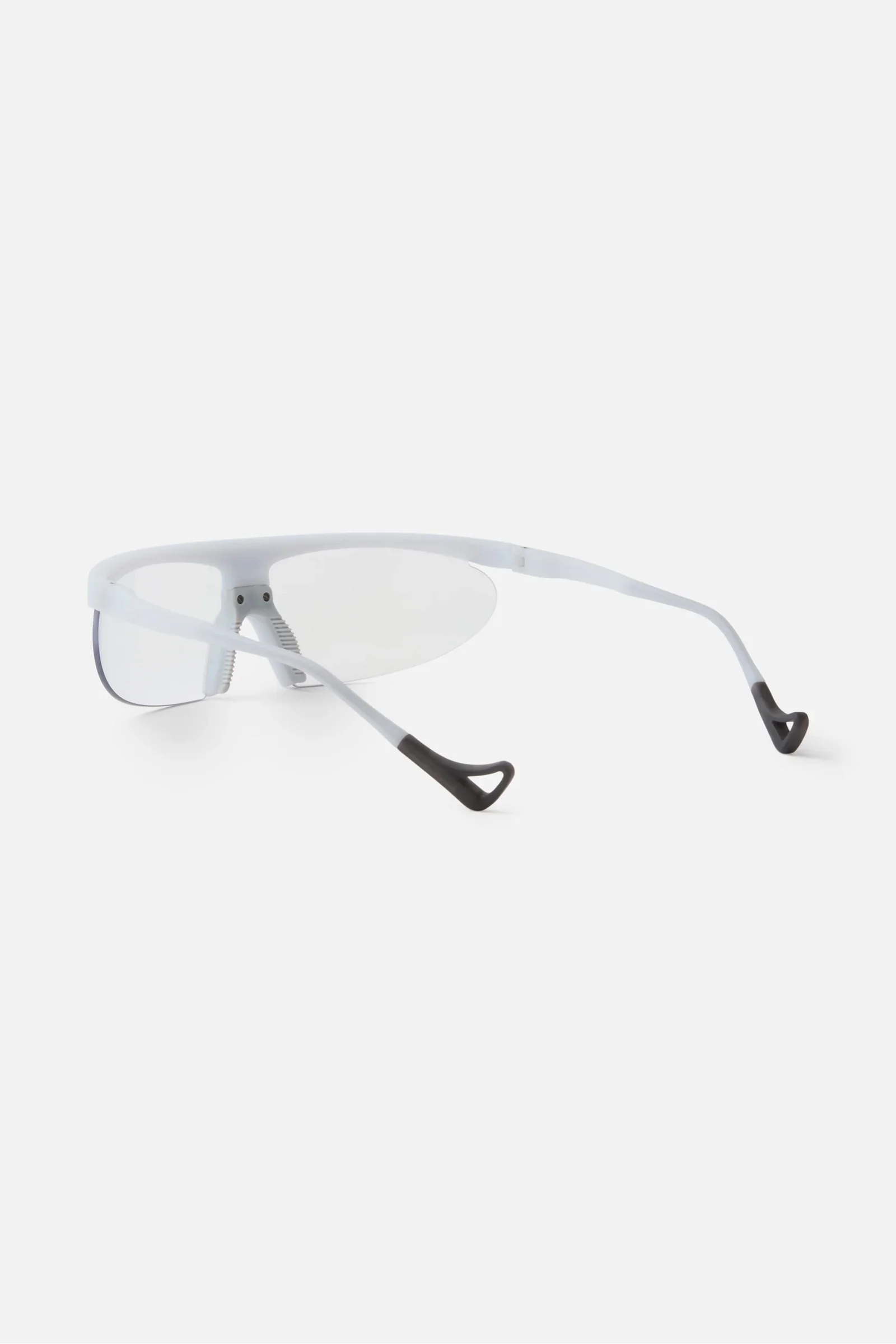 Koharu_LabGrey_Photochromic_002.webp