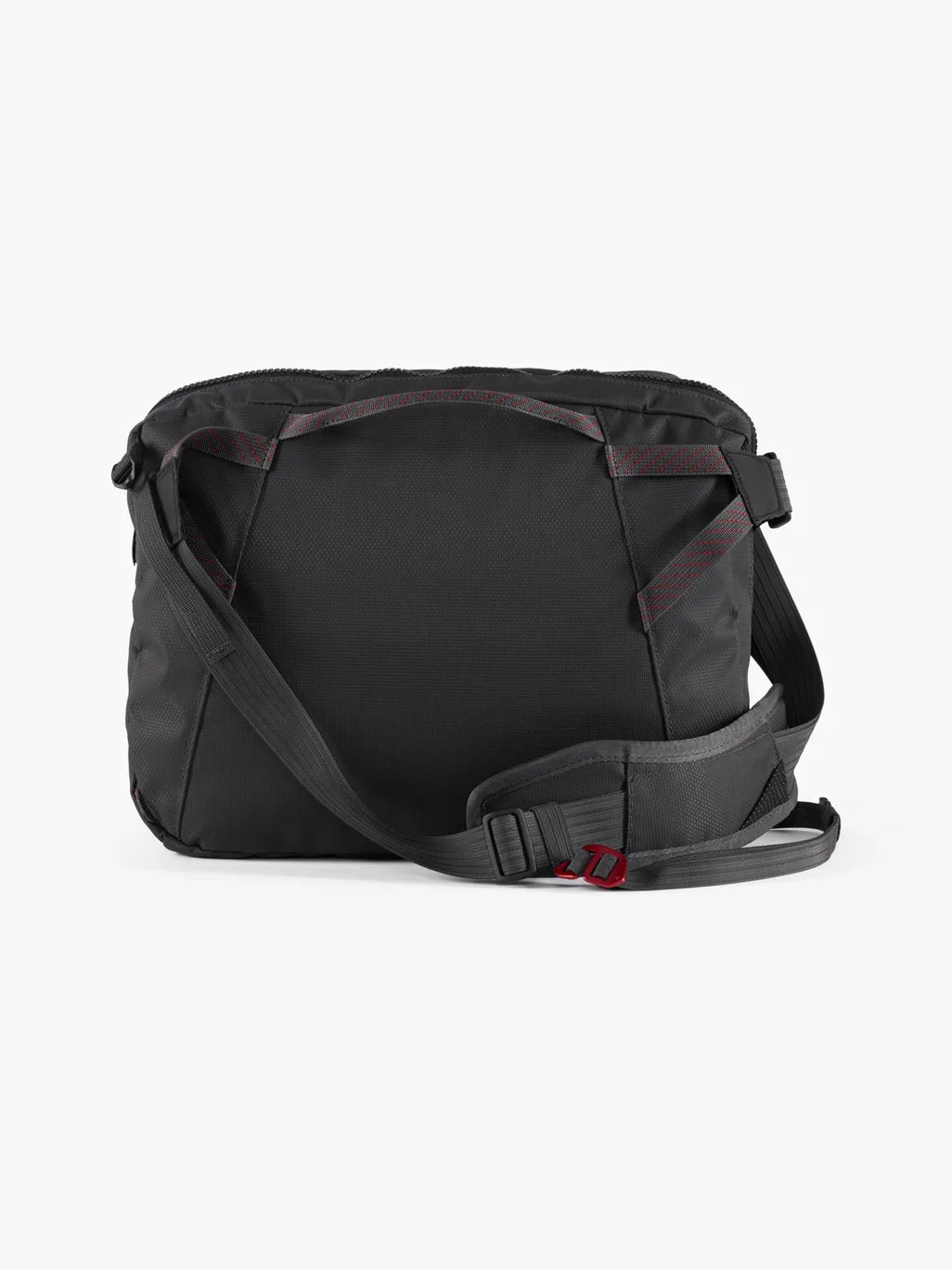 656_hs_eGP18TJxka3eefuEcgatoA_40460U21_Gaut_Messenger_Bag_Raven_004-full.webp
