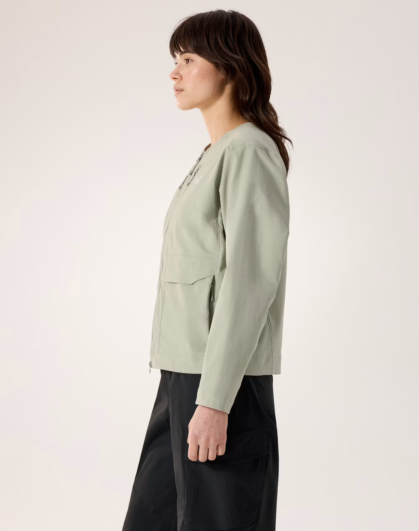 S26-X000010265-Sonii-Utility-Jacket-Habitat-Women-s-Side-View.png