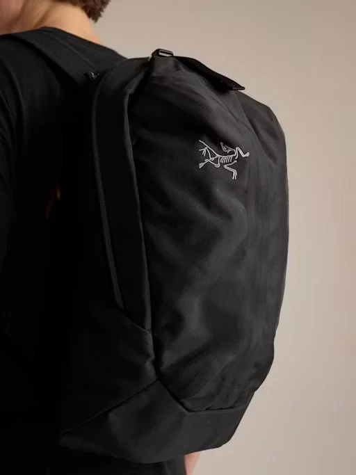 F26-X000011263-Verro-20-Backpack-Black-Detail-1 1.jpg