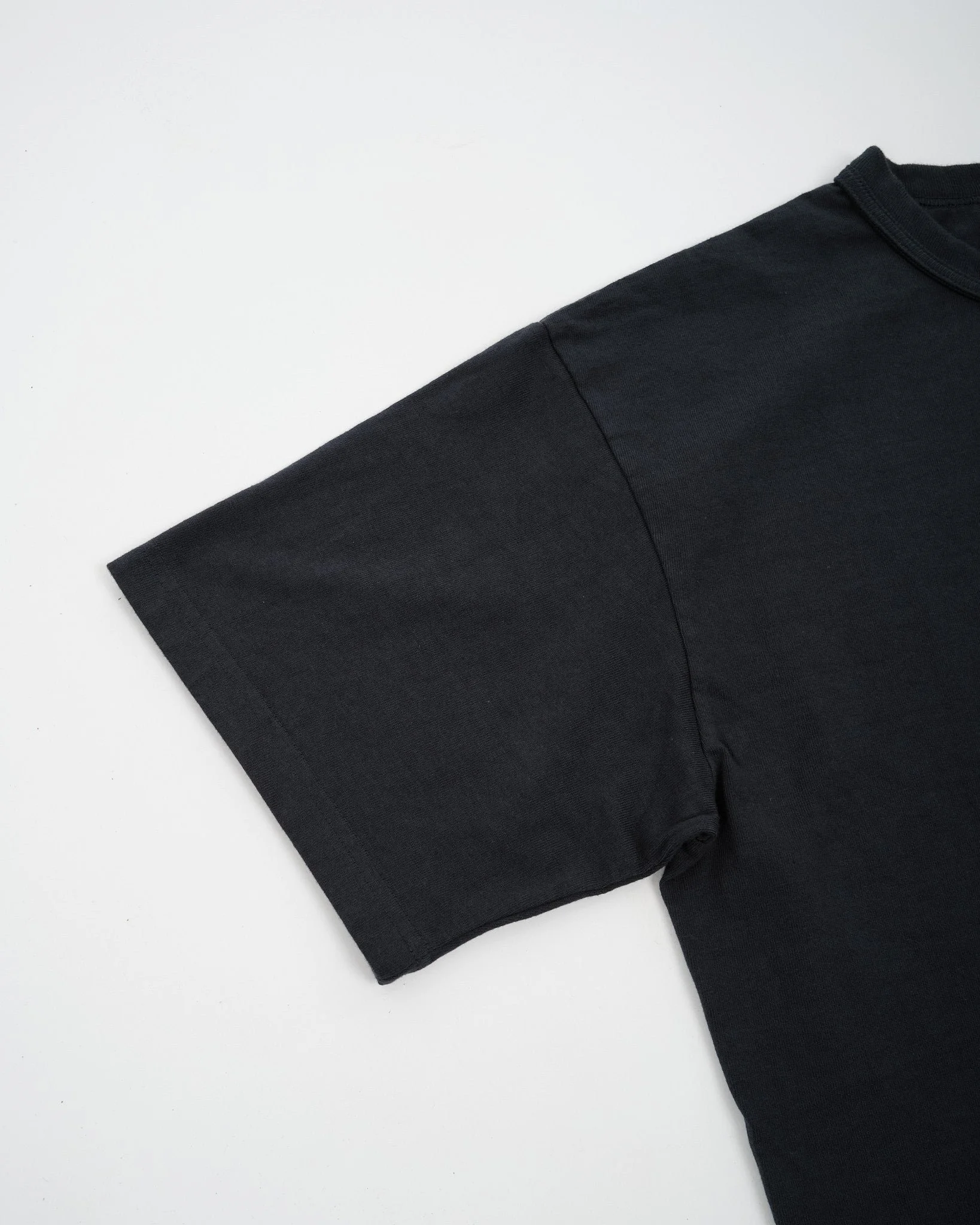 makaha-ss-t-shirt-blue-graphite-843869.jpg