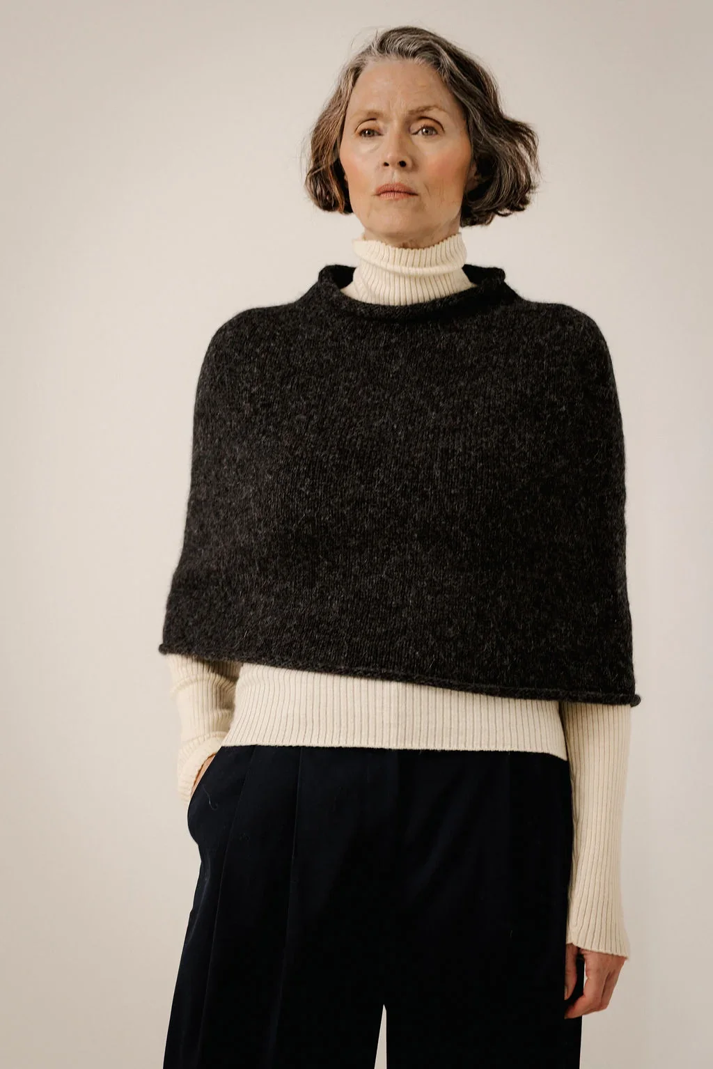 Bare-Knitwear-Seamless-Alpaca-Poncho-Basalt.webp
