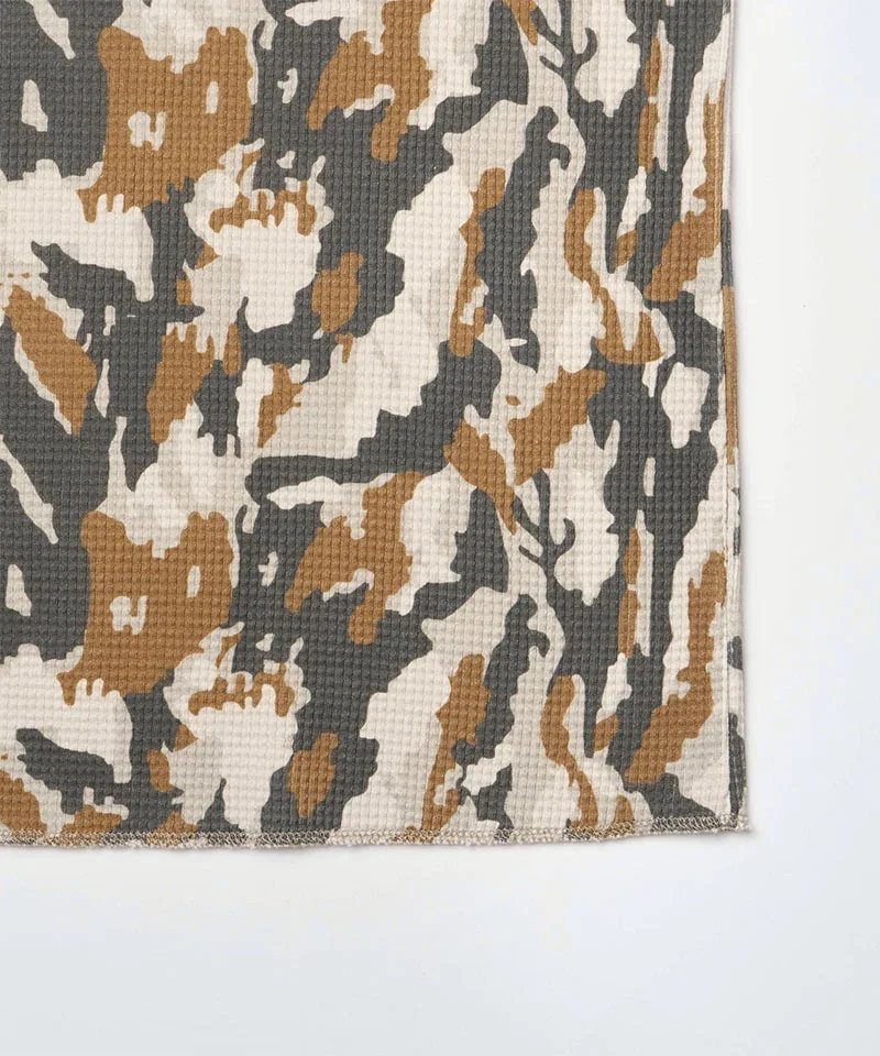 Gramicci-G6FM-J041_BARKCAMO_unisex-top-detail_3.webp
