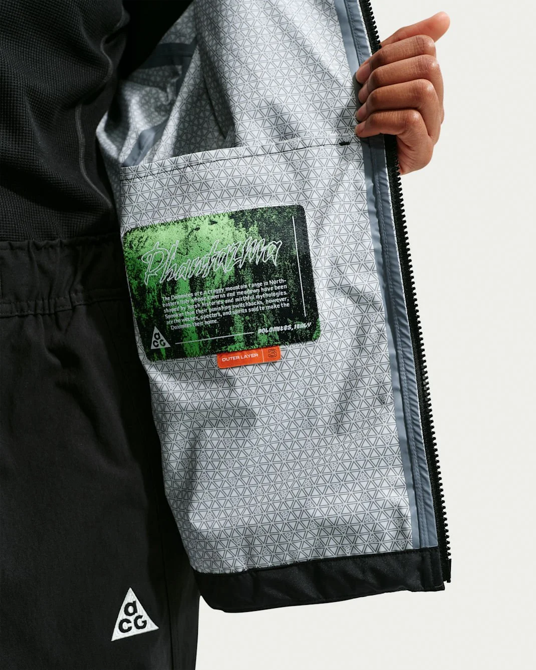 W+ACG+SFADV+PHANTAZMA+JKT (6).jpeg