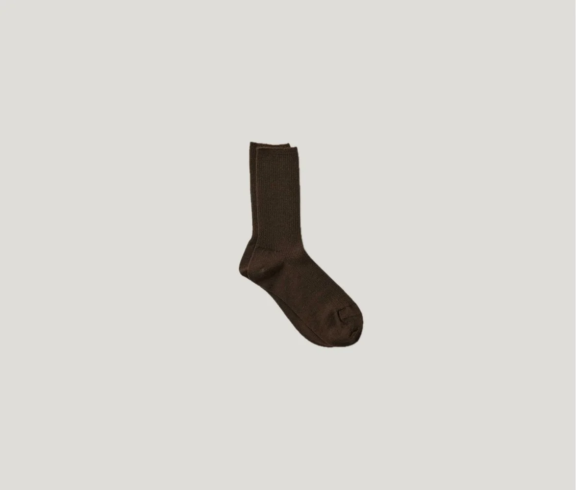 Wool Middle Gauge Ribbed Socks in Brown