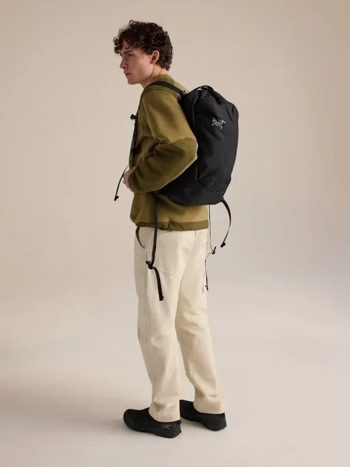 F26-X000011263-Verro-20-Backpack-Black-Hover 1.jpg