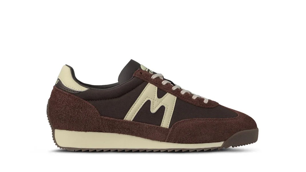 KARHU-Mestari-76-Marron-Cloud-Cream-F805108-1_1070x.webp