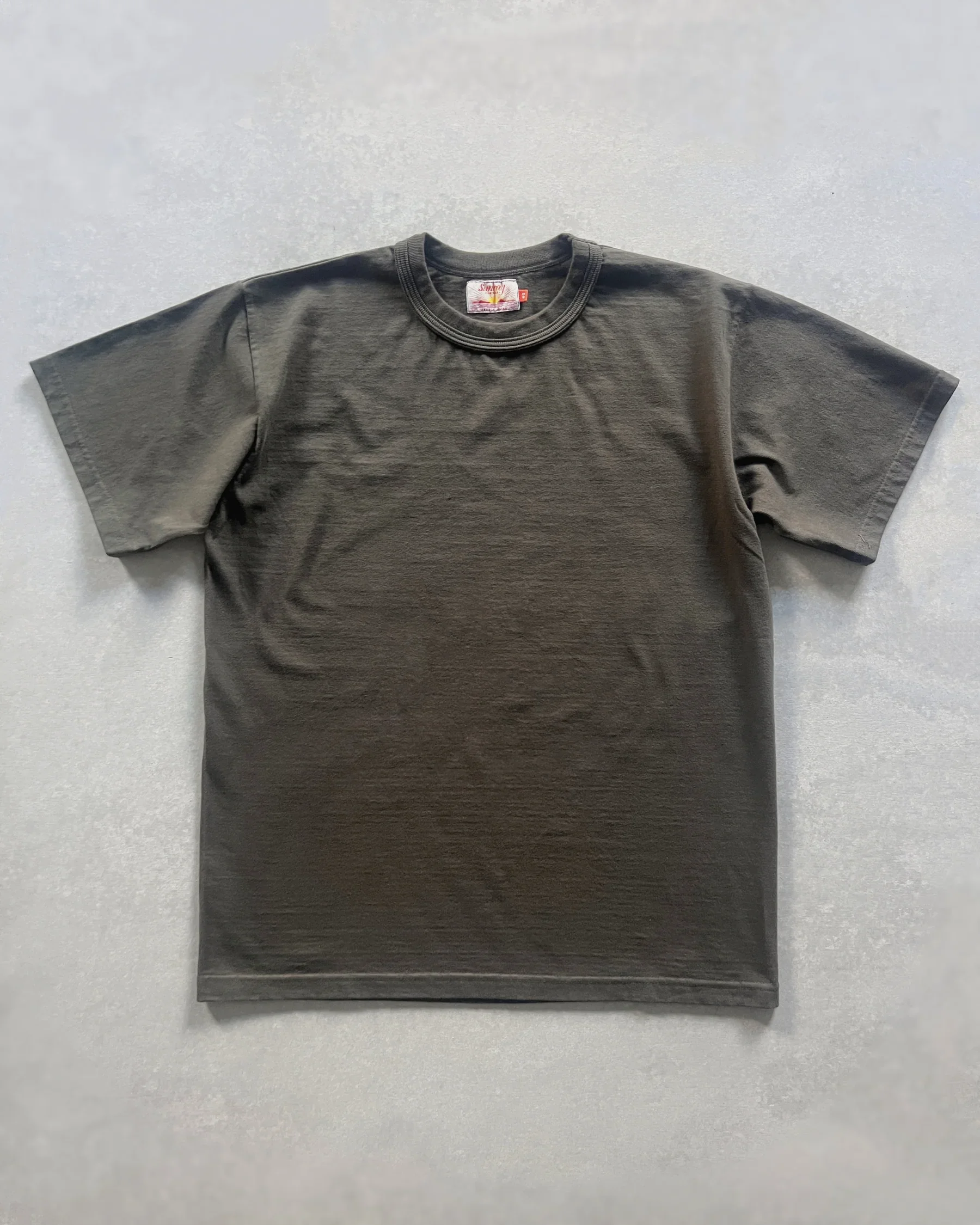 Sunraysportswearmahakashortsleevet-shirtMAK-SS2019-B-1.webp