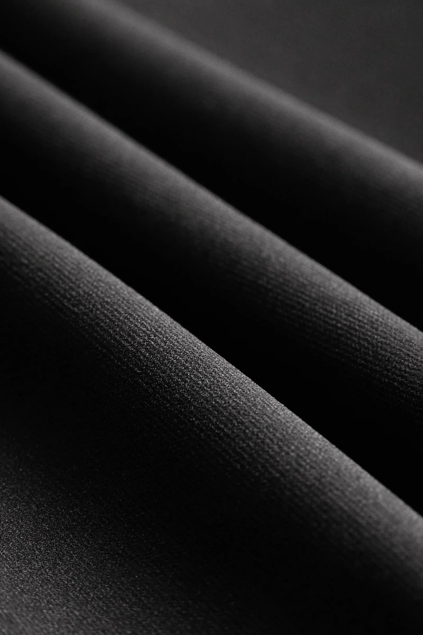 DVW0113-A_BLACK_376.webp