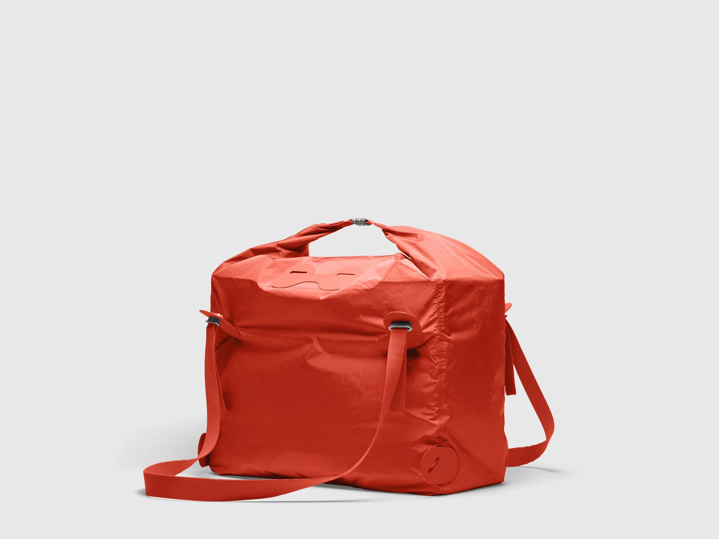 25039_XL_Laundry_Priority_outstide_3quarter_01_150dpi.jpg