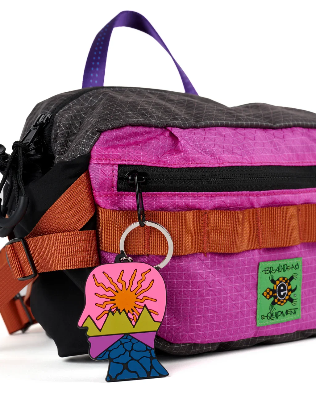 Brain_Dead_Equipment_Hip_Bag_Pink_Detail_optimized.webp