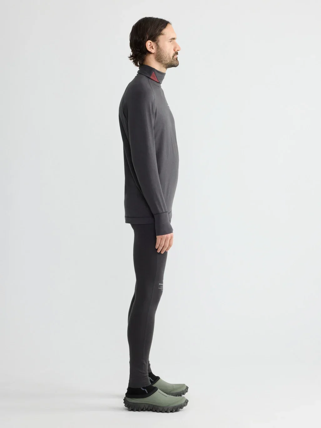 944_hs_jPaMgzJ3SoYYPZl0MfUnw_10531_FILENAME_MAPPING_VALUE_NOT_FOUND_Raven_011-full.webp