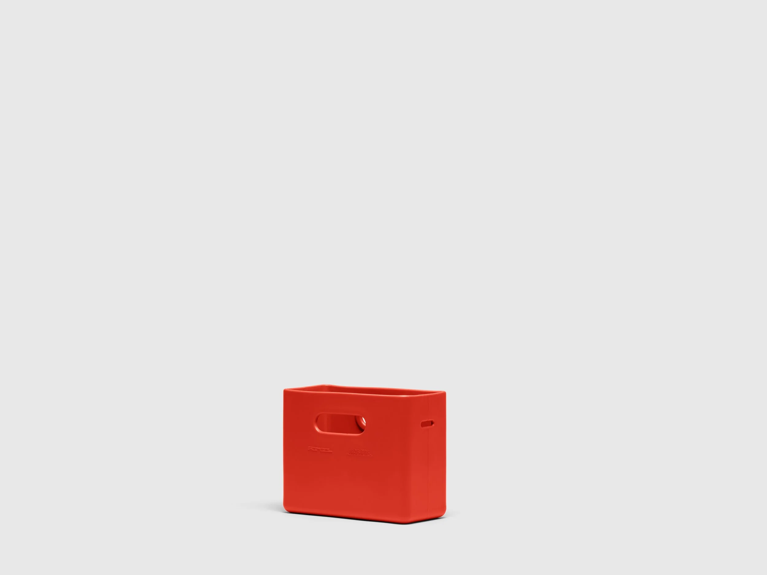 25039_small_Priority_3quarter_Box_01_150dpi.jpg