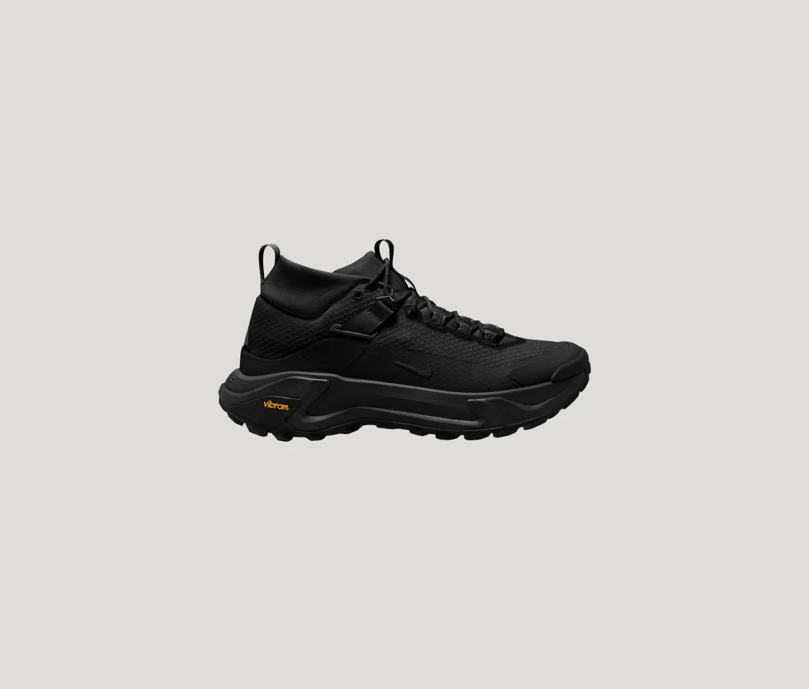 ACG Zegama Hike in Black/Anthracite