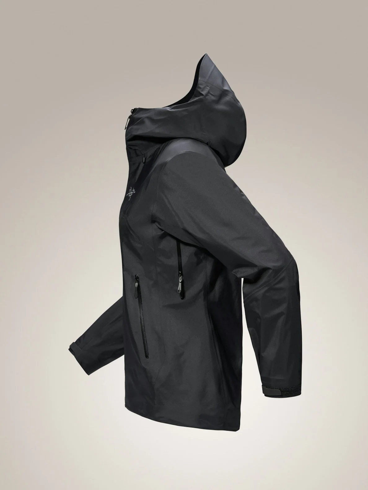 S25-X000009674-Beta-SL-Jacket-Black-Women-s-Profile.jpg