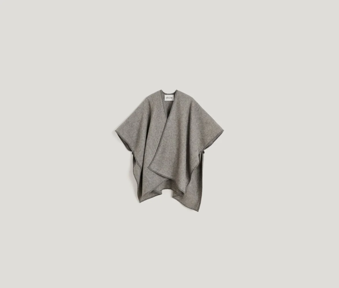 Avery Poncho in Grey