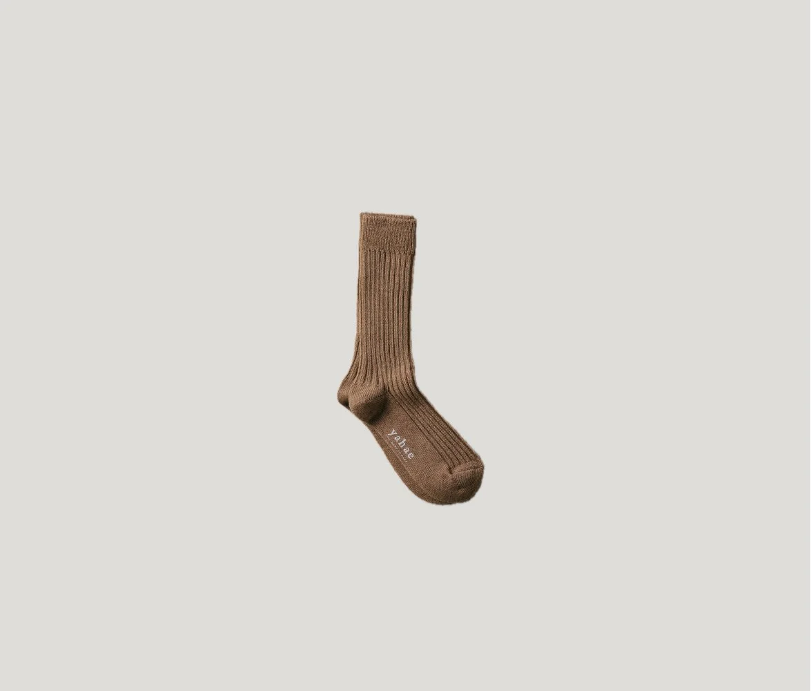 Organic Cotton Yak Ribbed Socks in Brown