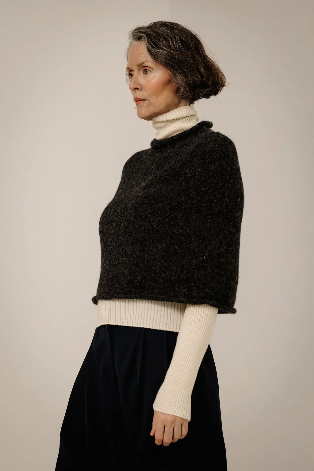Bare-Knitwear-Seamless-Alpaca-Poncho-Basalt-3.webp